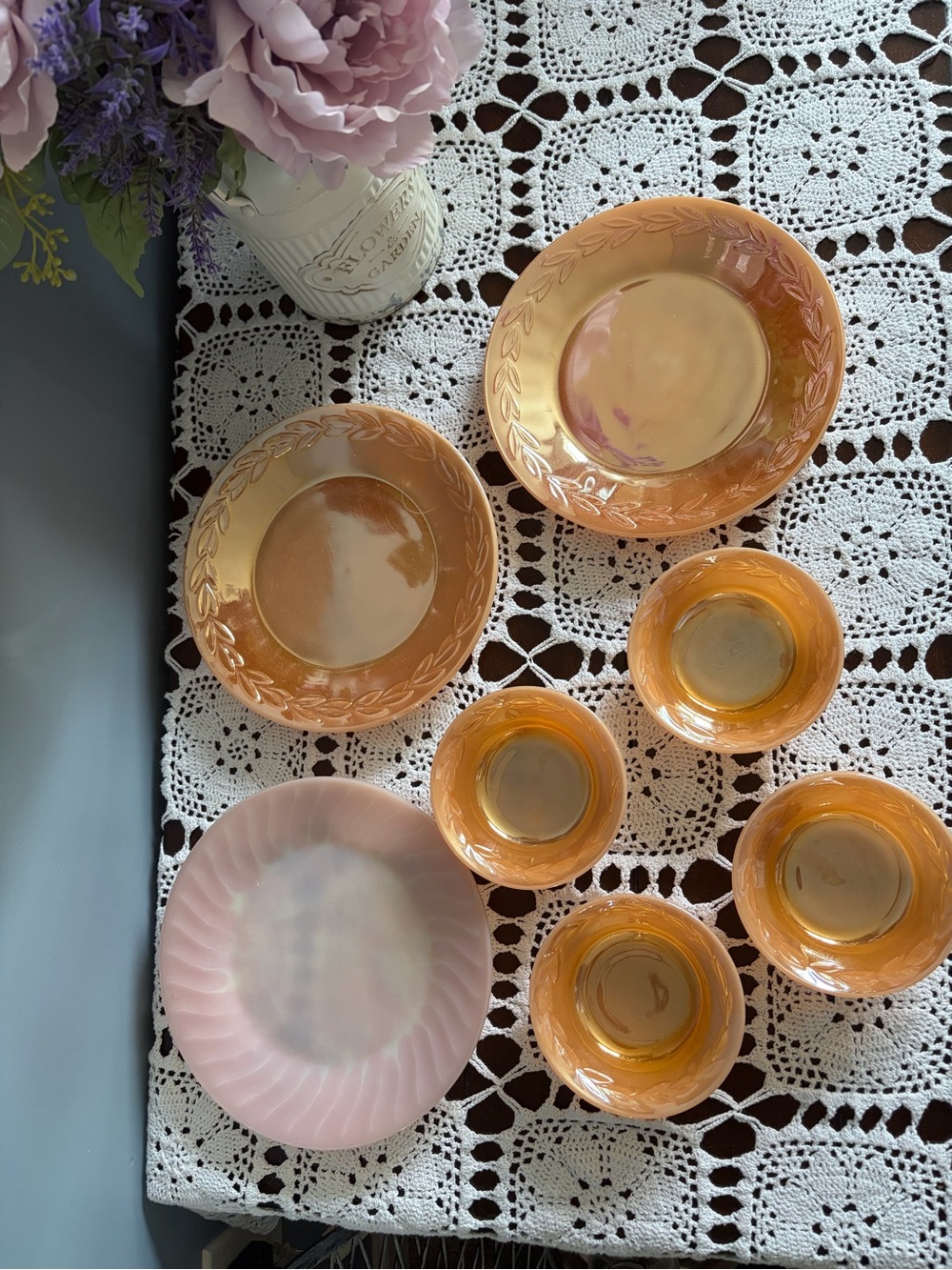 Fire King Peach Luster Laurel 4 Dessert Bowls/2 Plates/ 1 Pink Swirl